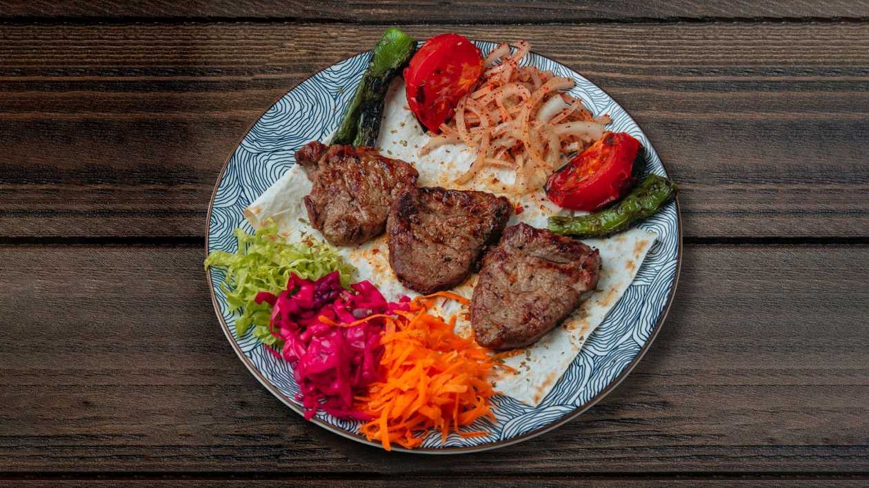 Beef Lokum