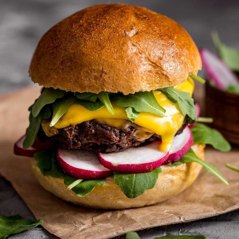Hovězí Cheeseburger