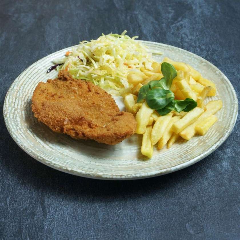 Meniu Snitel de porc cu piure si salata de sezon