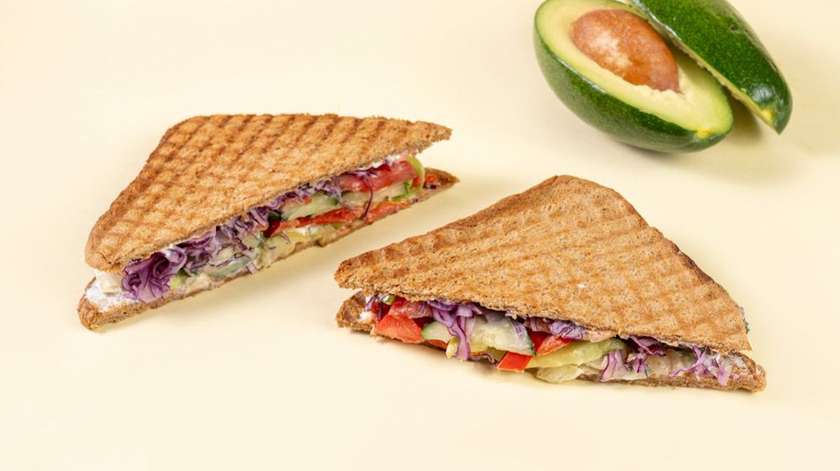 Vegetarian club sandwich  - 349 Kcal