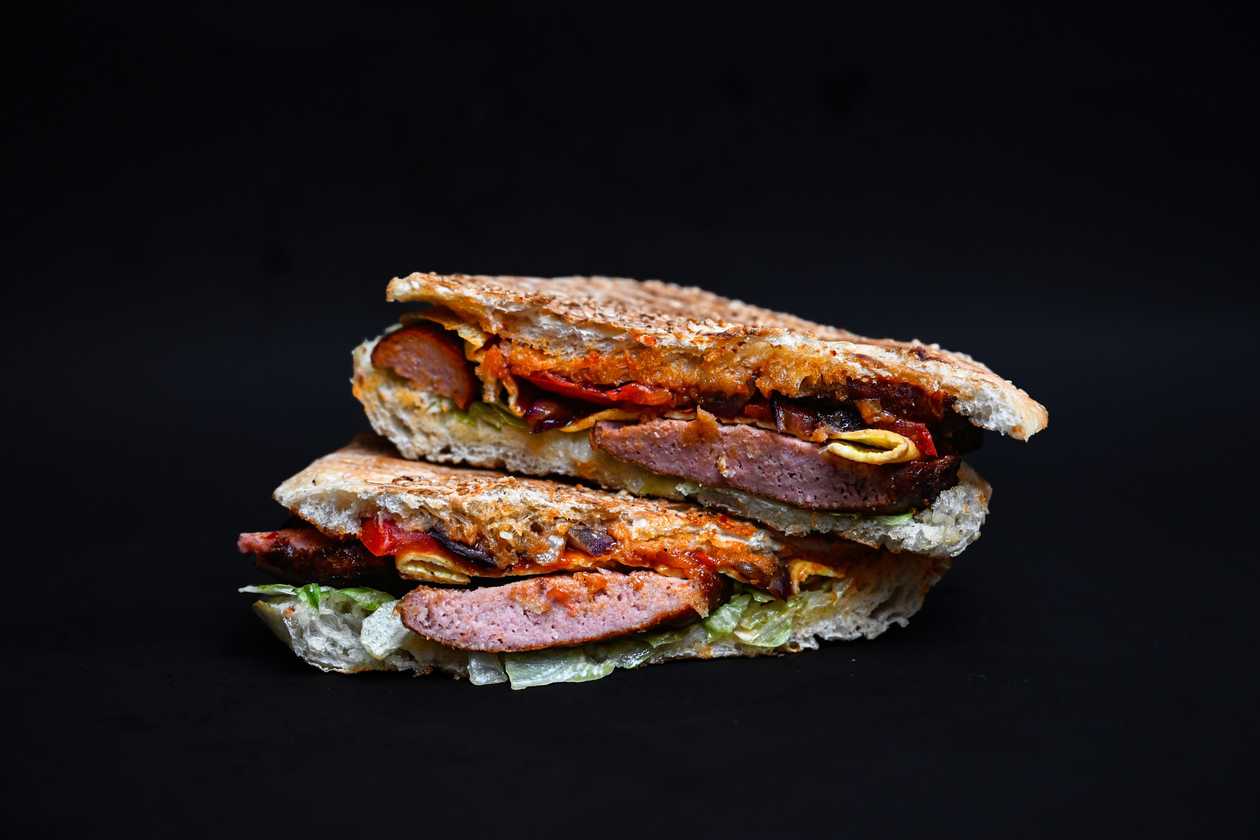 BAJD U LILU (Egg and sausage)