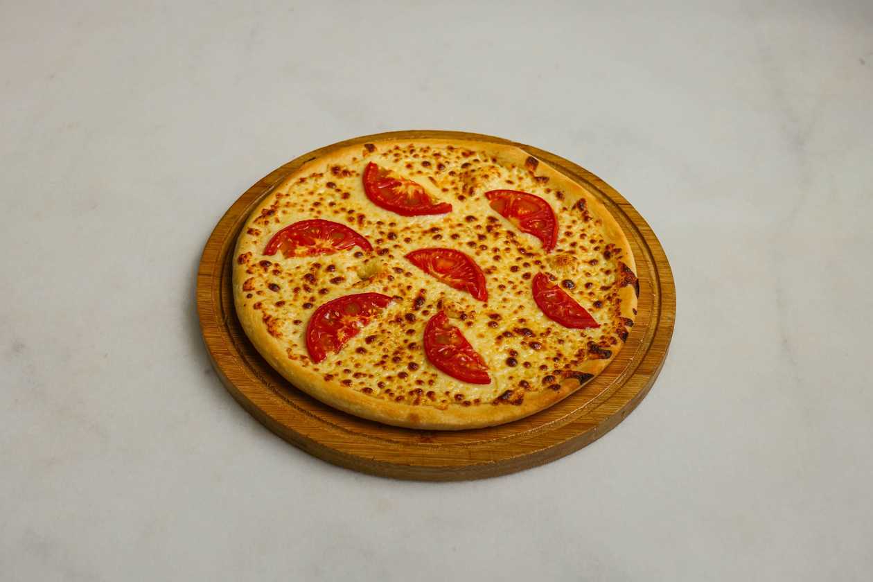 Pizza margarita big
