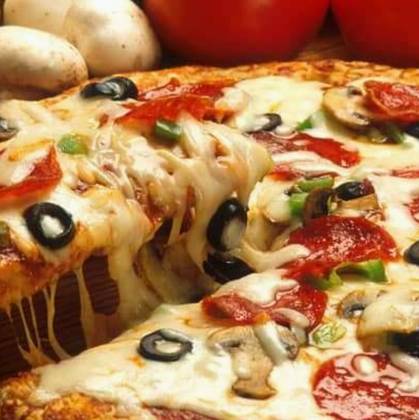 🎁 2x1 Portuguese Pizza