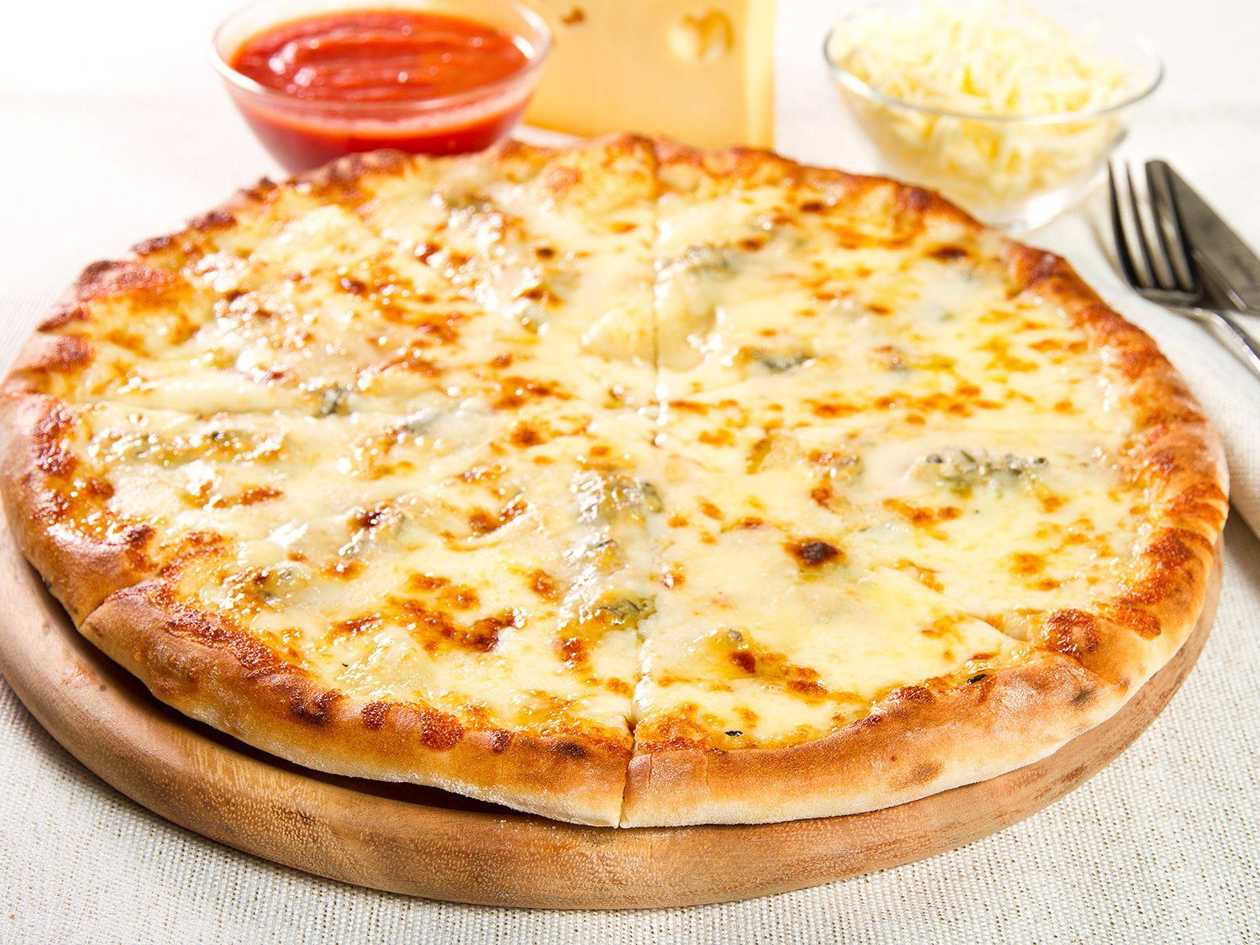 Pizza Quattro Formaggi