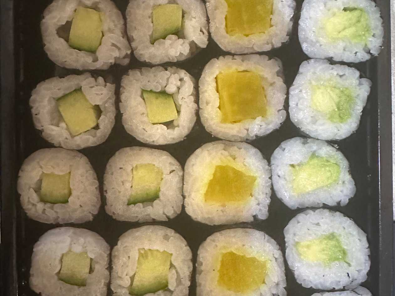 (S2) zeleninový maki mix 24 ks