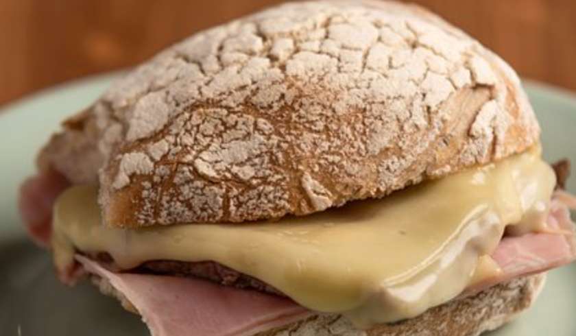 Menu 8: Special Steak Sandwich on a Bun Menu