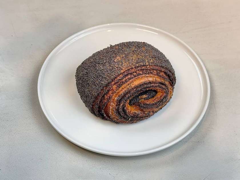 Булочка з маком