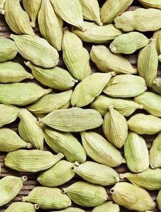 Green Cardamom Seeds 25 Grs