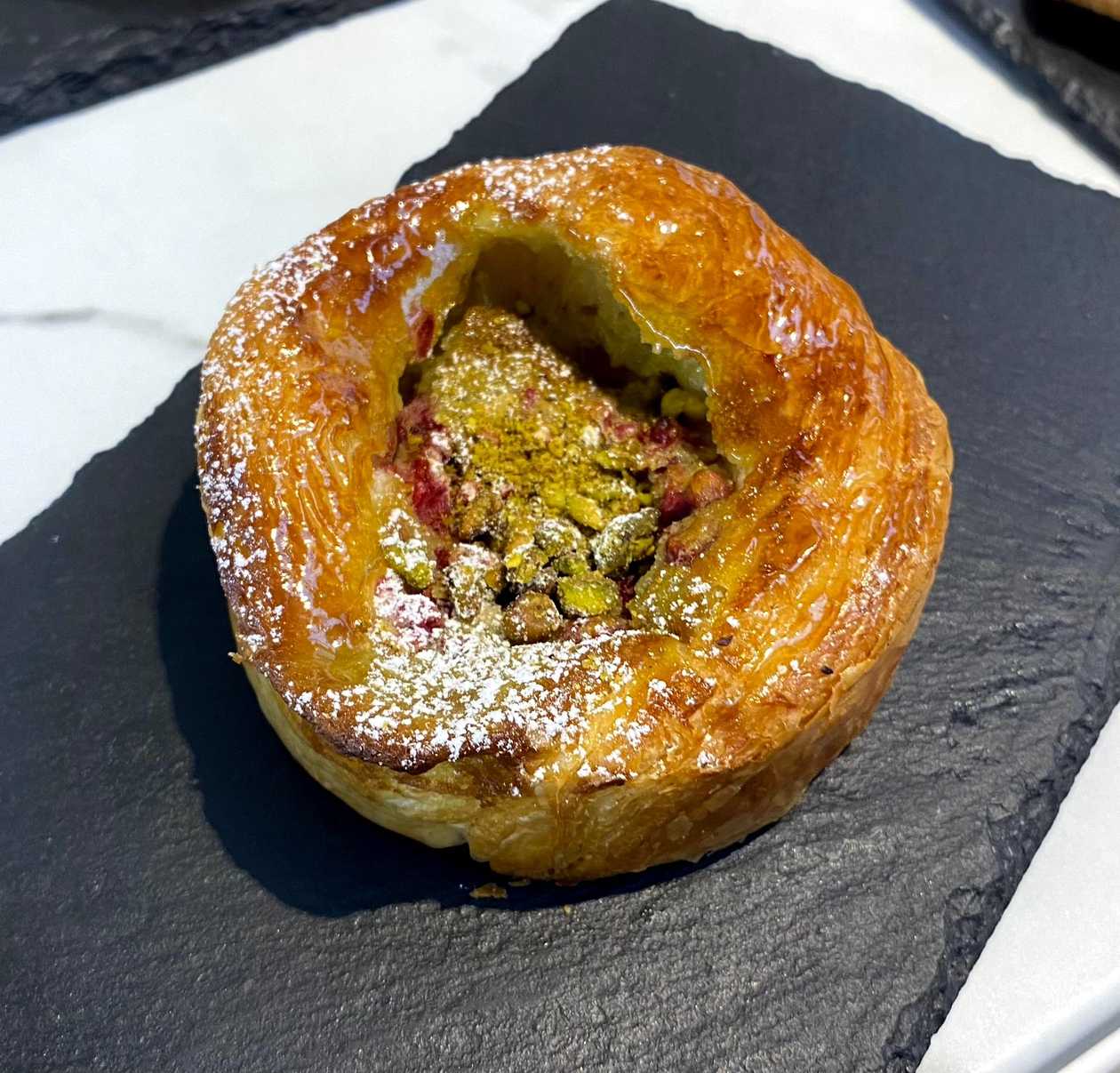 Pistachio cream & raspberries