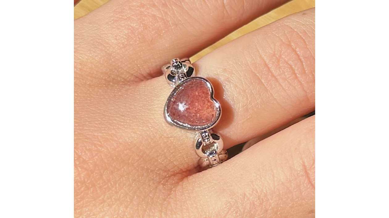 Strawberry Spellbound Heart⛓💗