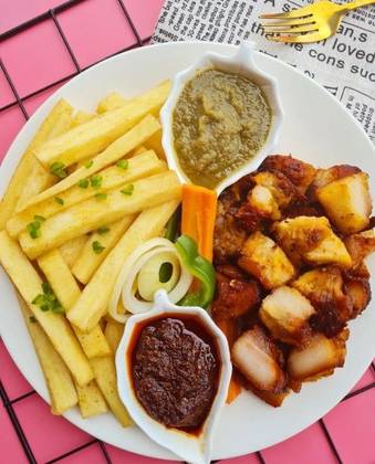 Yam chips with Chicken