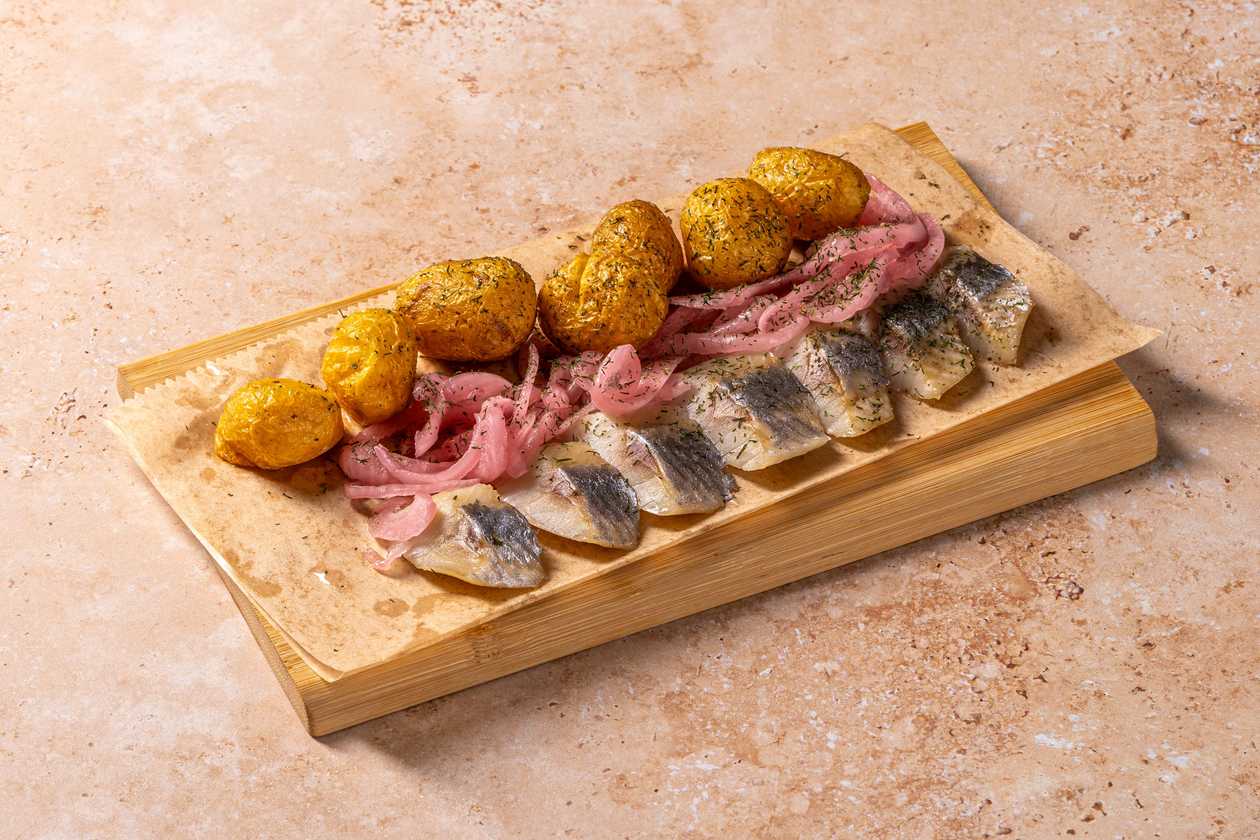 Сельдь с картофелем