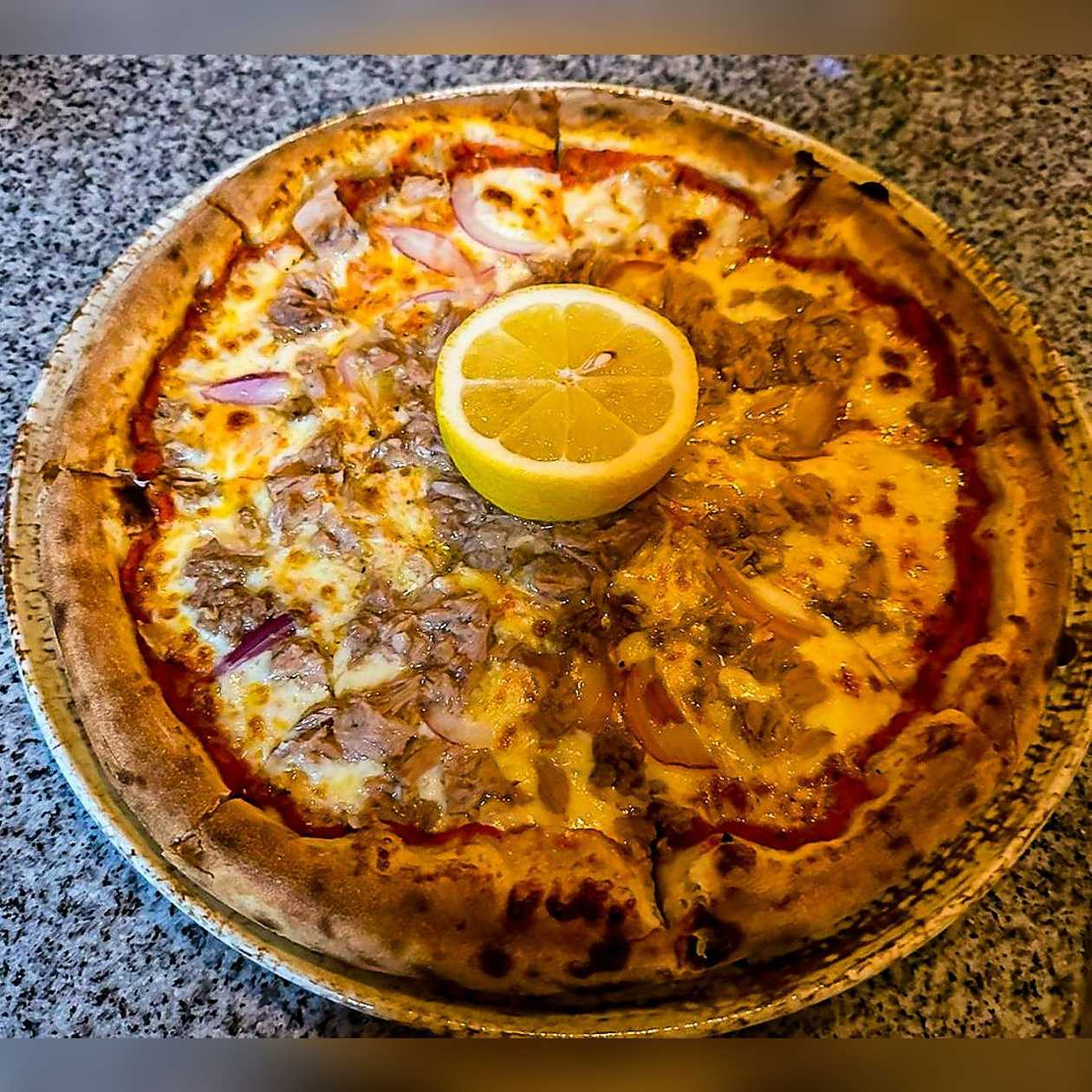 Tuna Pizza