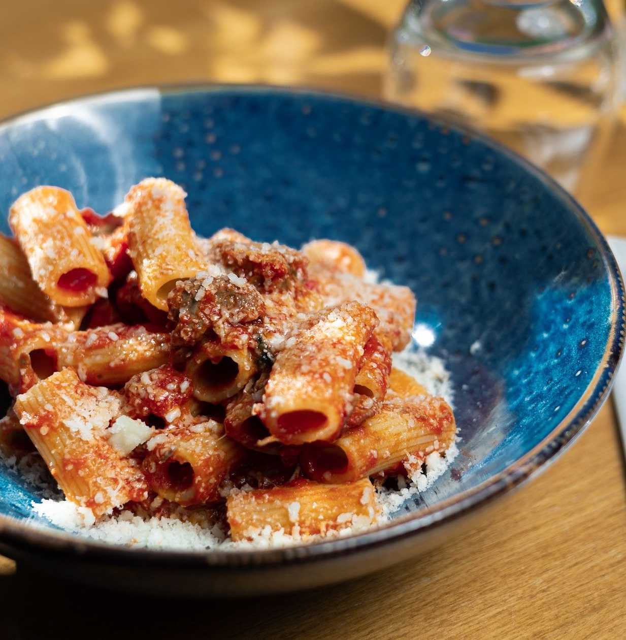 Rigatoni Al Ragù Napoletano