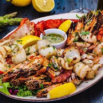 Seafood Platter (2 Person Share)