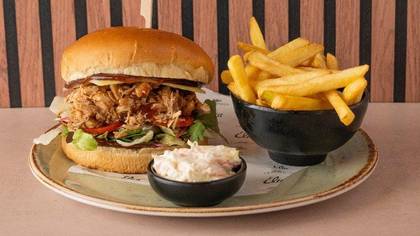 Pulled pork burger