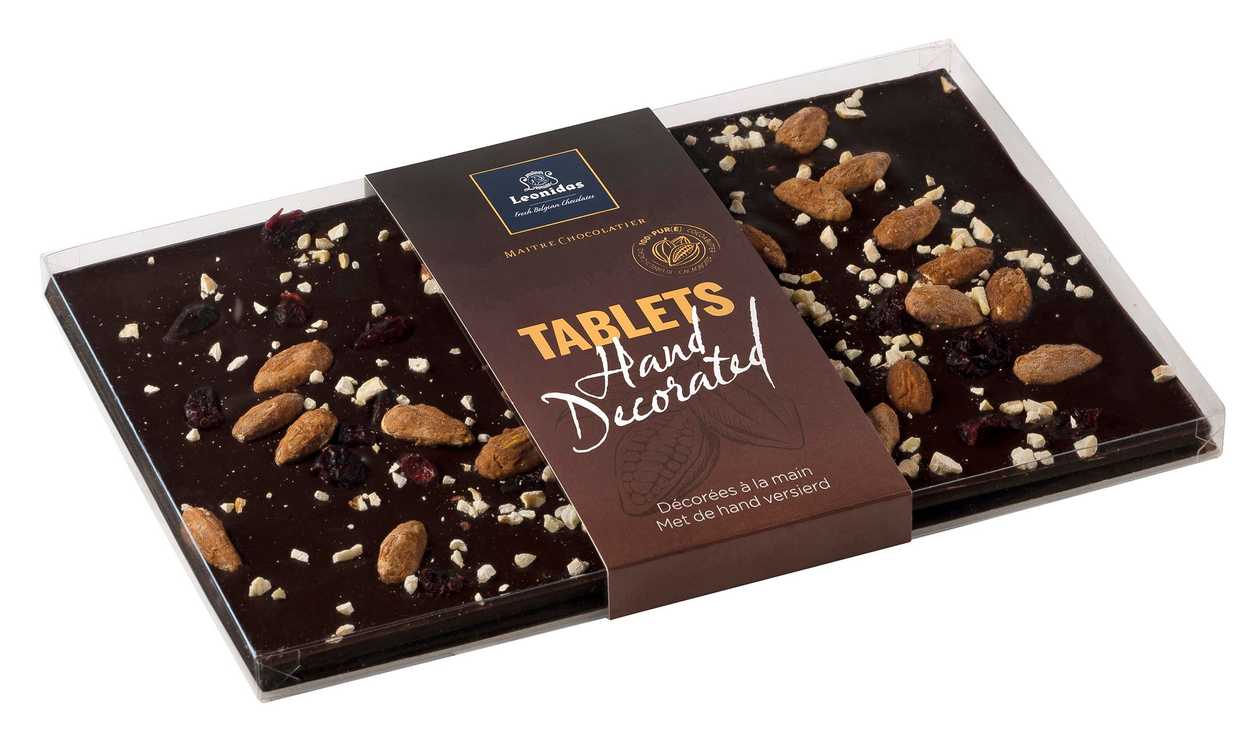 MAXI chocolate bar with nuts and cranberries 300 g