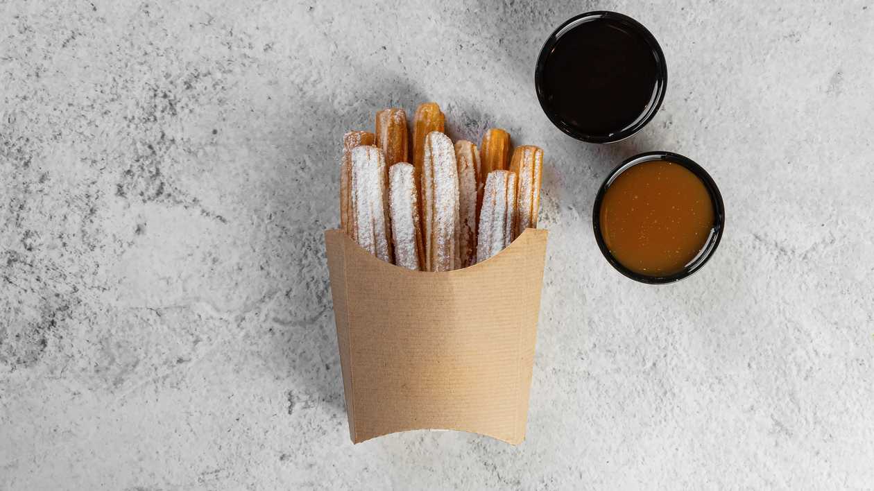 Churros ar šokolādes mērci