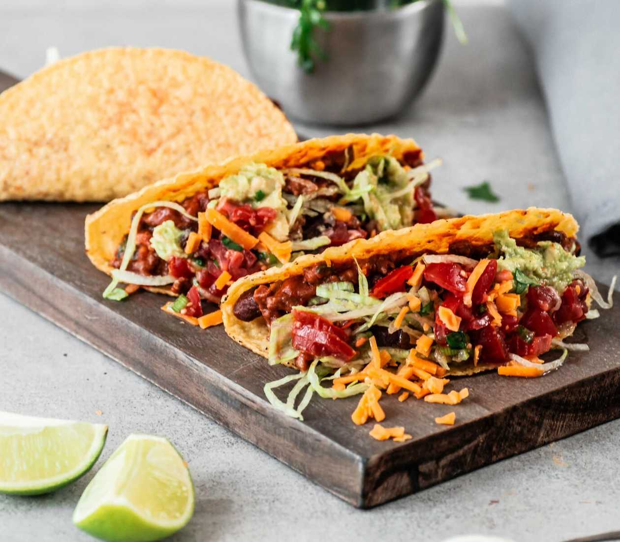 Chilli Con Carne Tacos