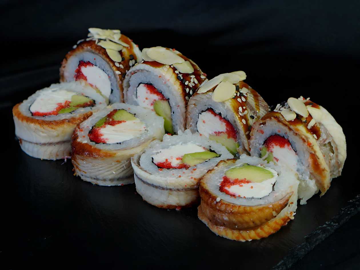 Philadelphia with Eel and Avocado (8 pieces)