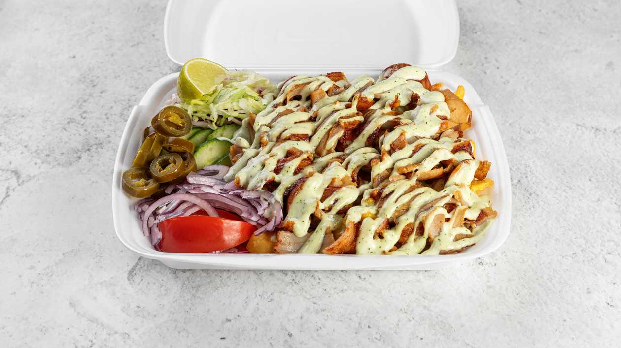 Vistas kebabs kastē + frī liels