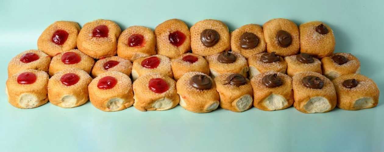 ๐ฉ Doughnut time ๐ฉ ( 26 jam & choclate doughnuts )