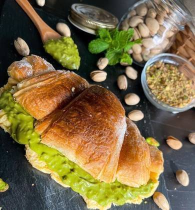 Pistachio Croissant