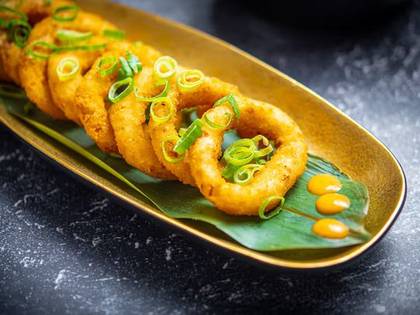 Onion rings (8 pcs)