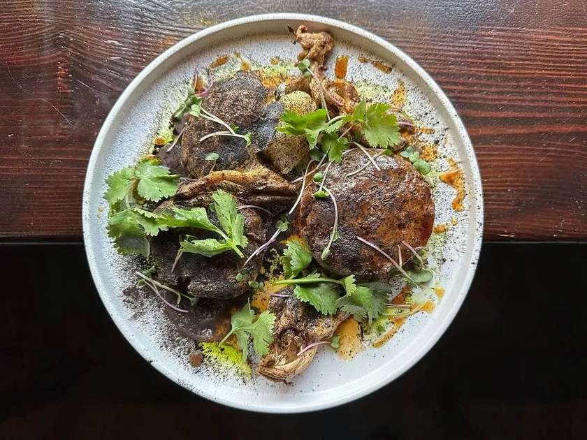 КОТЛЕТКА З КОЗУЛІ, ГЛИВИ ТА МОЛОДА КАРТОПЛЯ