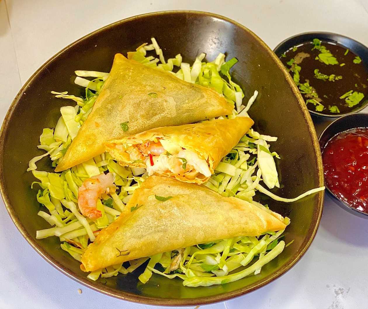 Pachetele Cu Creveti Si Legume 3 buc/120 g+ 1 sos 40 g