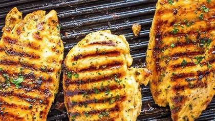 Piept de Pui la Grătar