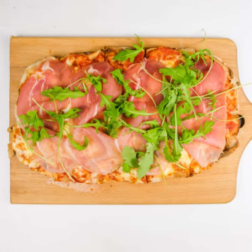 Pinsa Crudo E Rucola