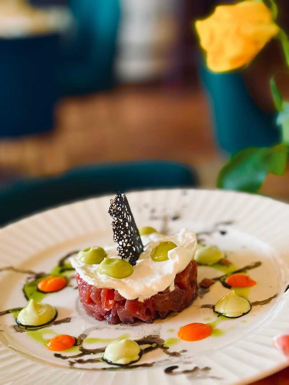 Tartare di tonno con crema di avocado a burrata 1,4,7 170g