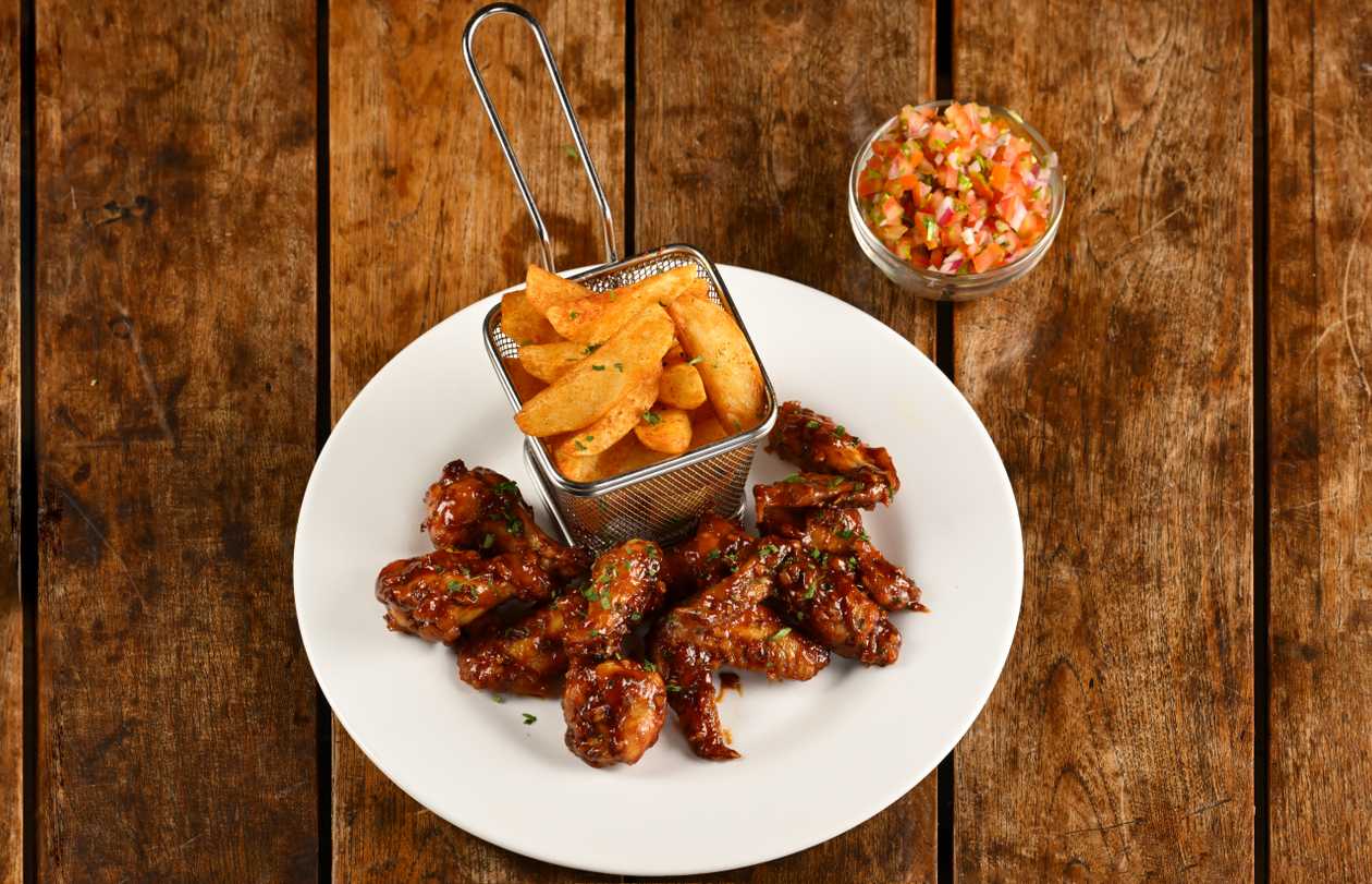 Pinneaple Chilli Wings