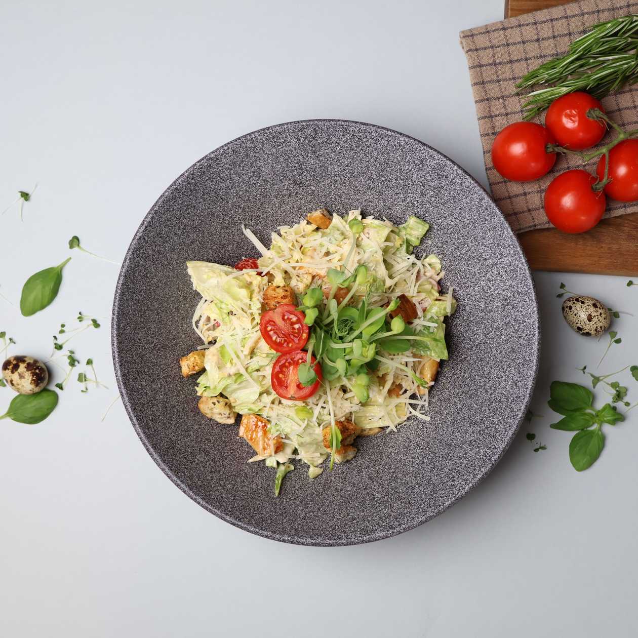 Caesar salad with chicken