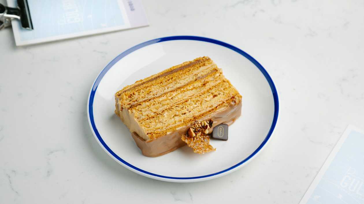 Caramelized Honey Cake