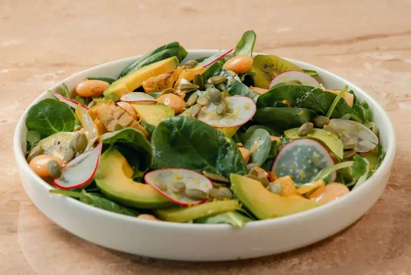 White Bean and Kiwi Salad