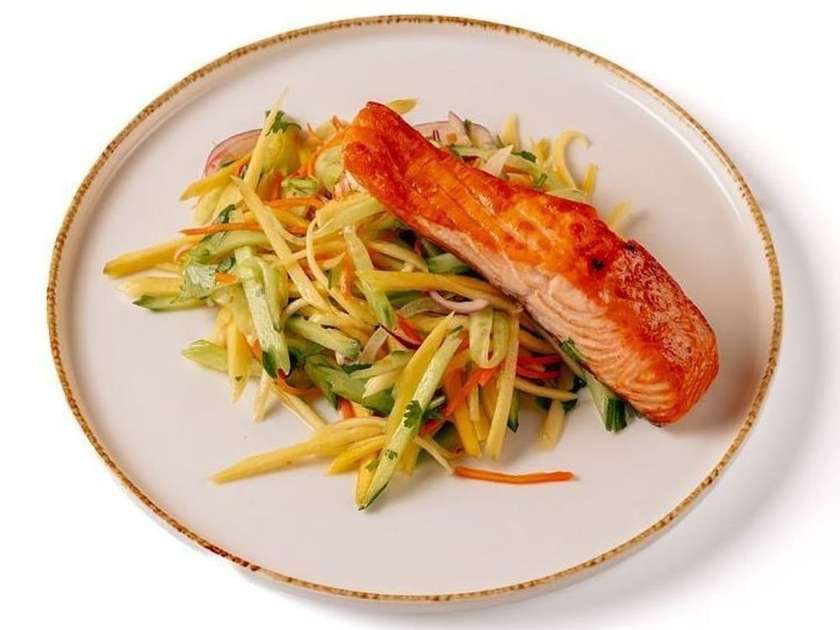 Salmon - Mango Salad 🌶
