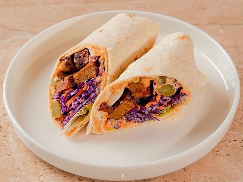 Organic Roll with Seitan Teriyaki