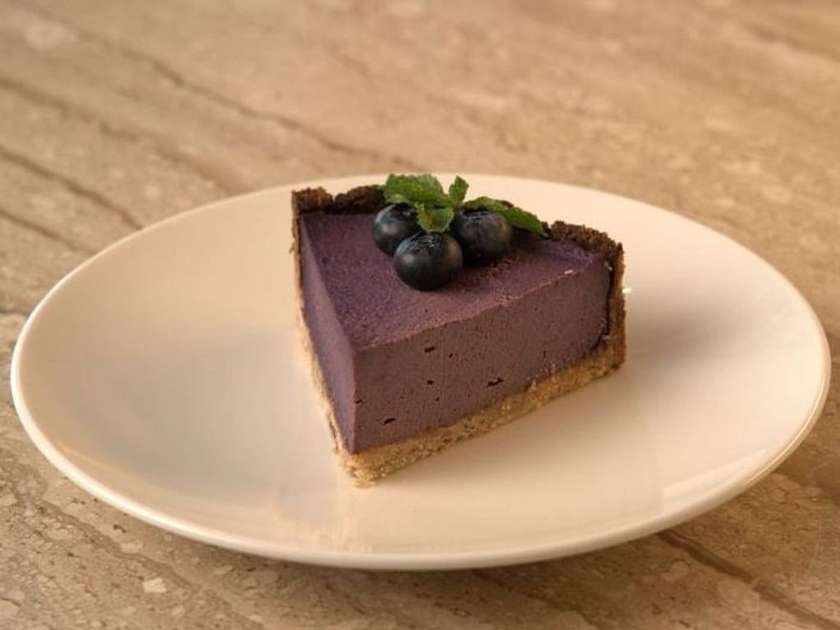 Blueberry Cashew Cheesecake