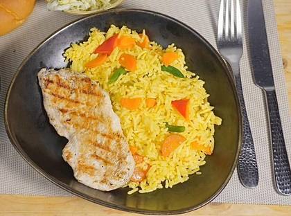 Piept de pui grill cu garnitura la alegere