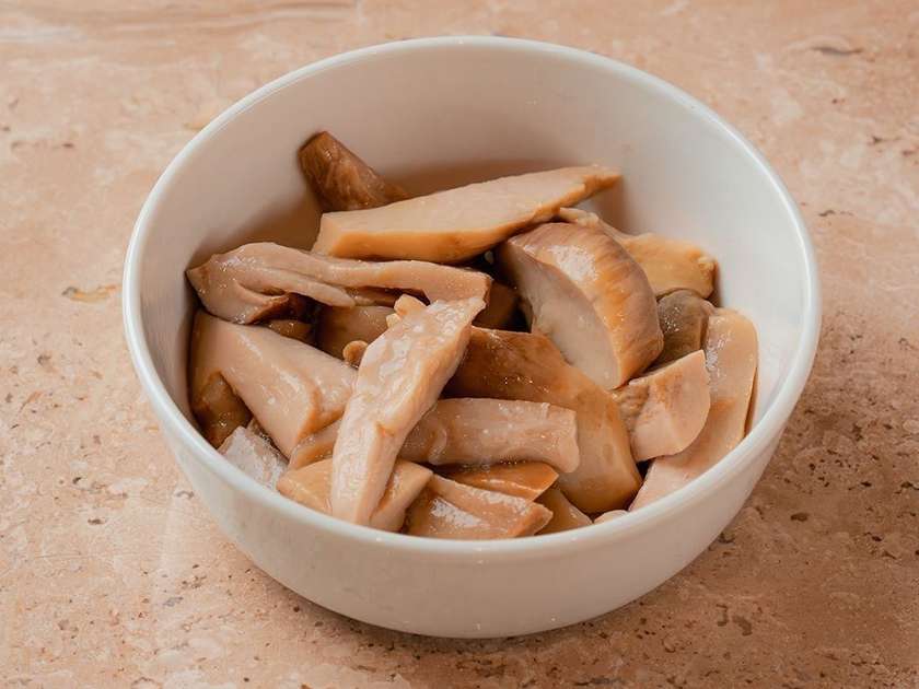 Marinated White Mushrooms