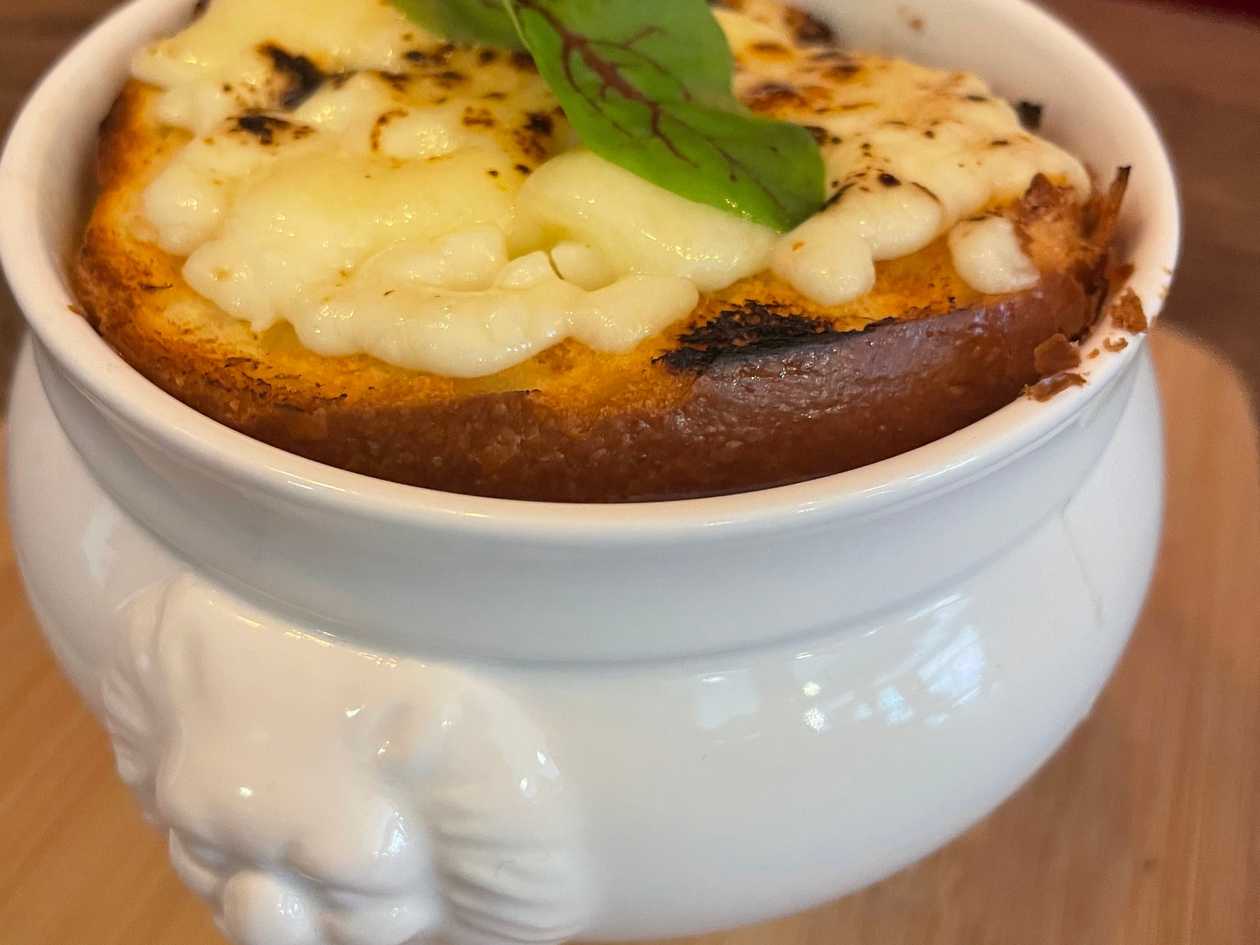 Francuska zupa cebulowa