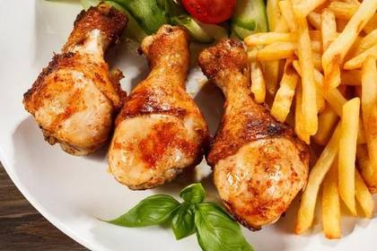 GRILLED CHICKEN DRUMSTICK AND FRIES