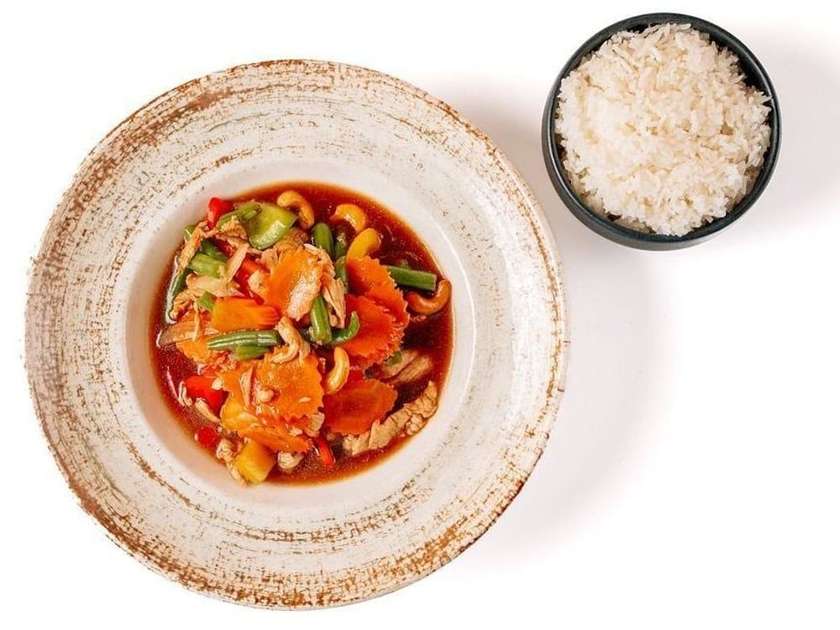 Kai Phad Med Ma-Muang 🌶️