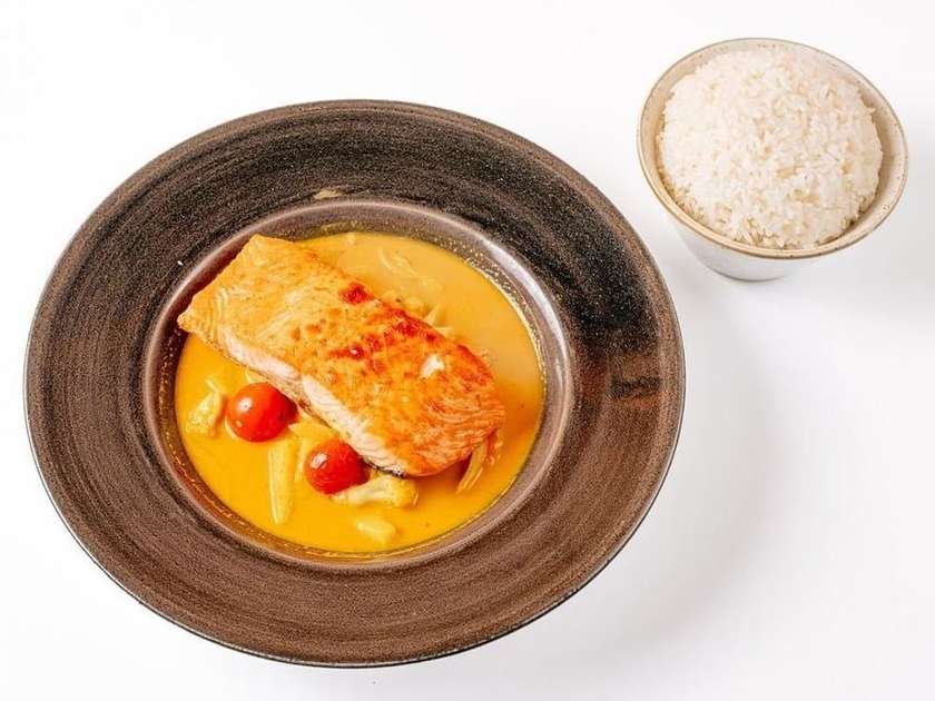 Kaeng Kari Pla-Salmon 🌶️