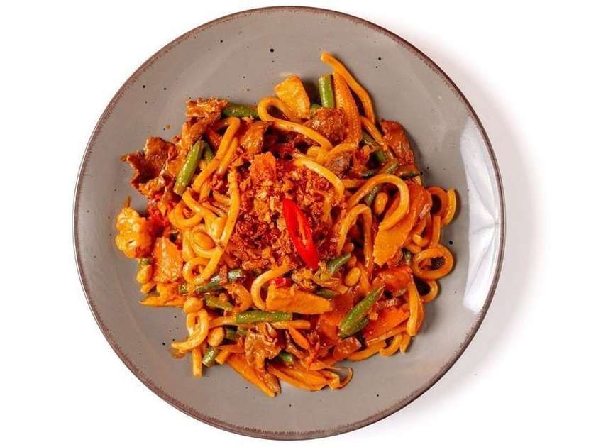 Massaman Phad Sen Tofu 🌶️🌶️