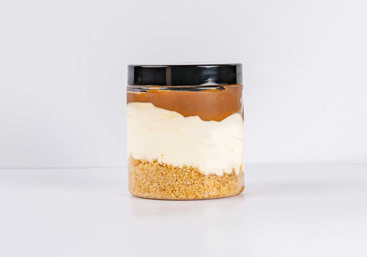 Banana whiskey & caramel cheesecake