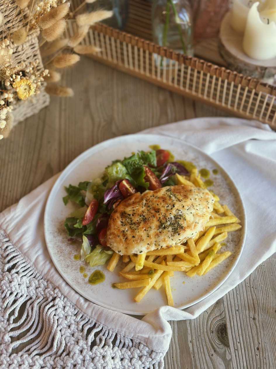 Chicken fillet with cheese topping