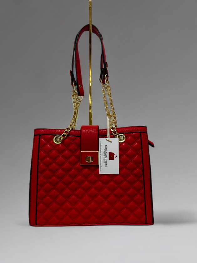 Červená diva kabelka